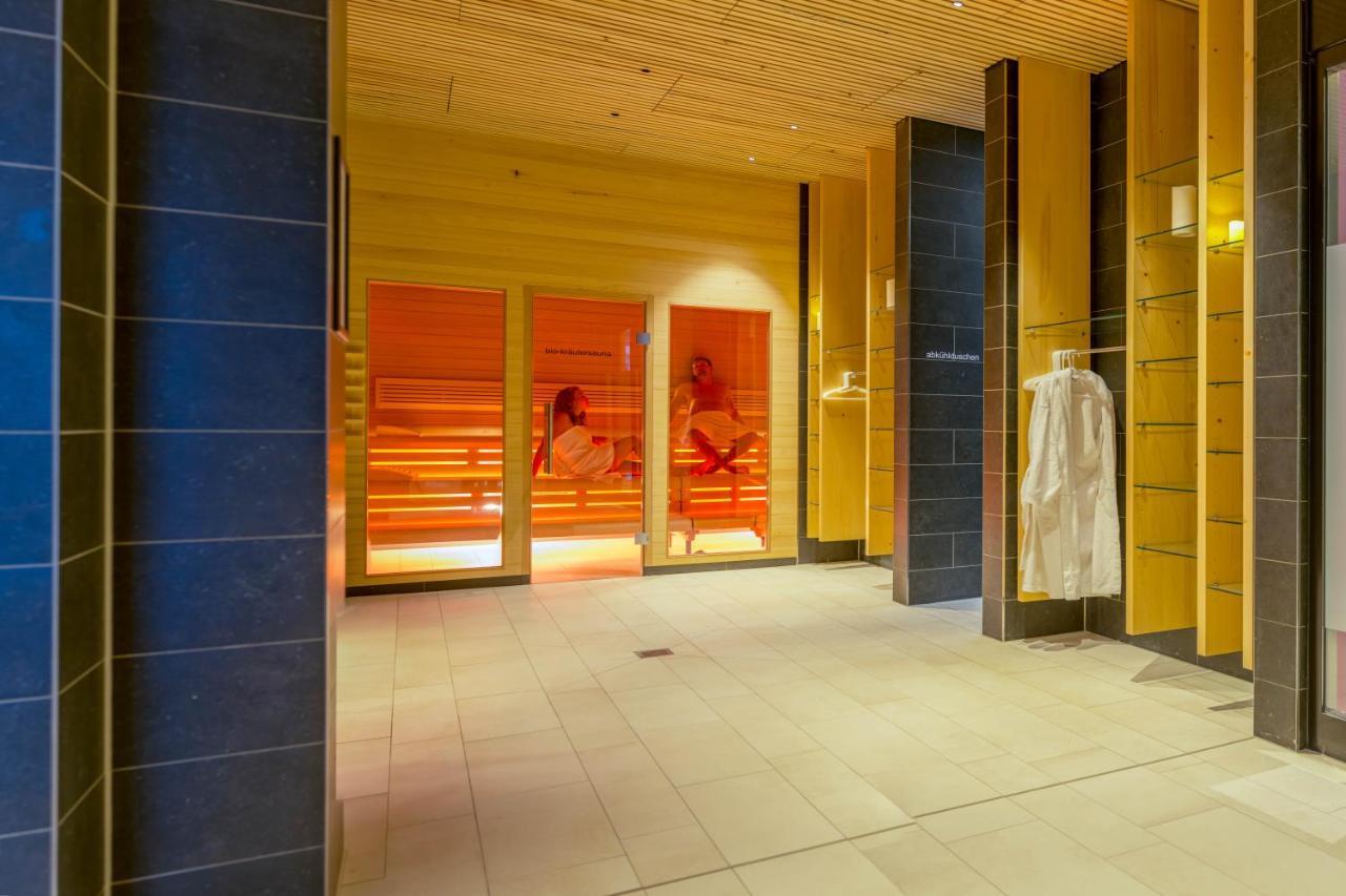 Spa Hotel Amsee Waren  Exteriör bild