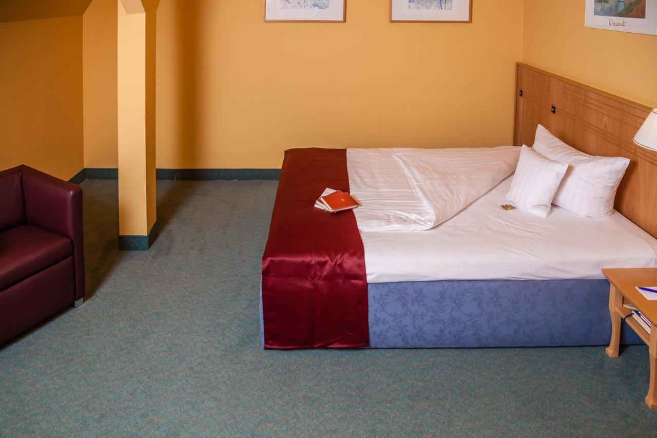 Spa Hotel Amsee Waren  Rum bild